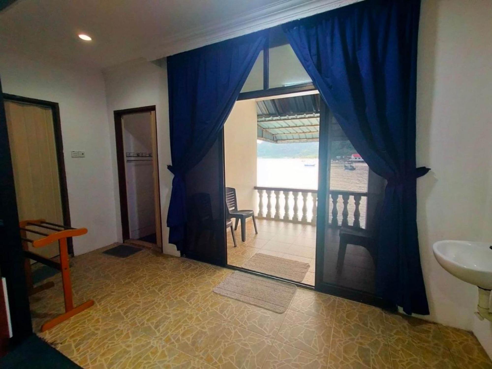 Capital O 91118 Chalet Seri Idaman บายันเลอปาส ภายนอก รูปภาพ