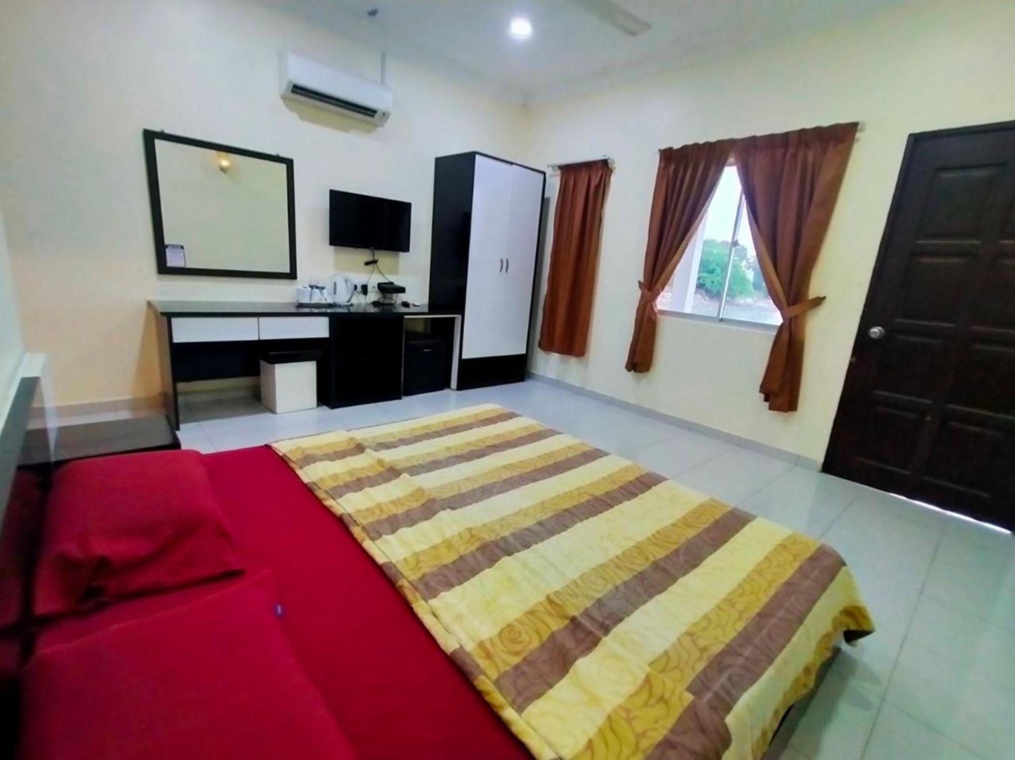 Capital O 91118 Chalet Seri Idaman บายันเลอปาส ภายนอก รูปภาพ