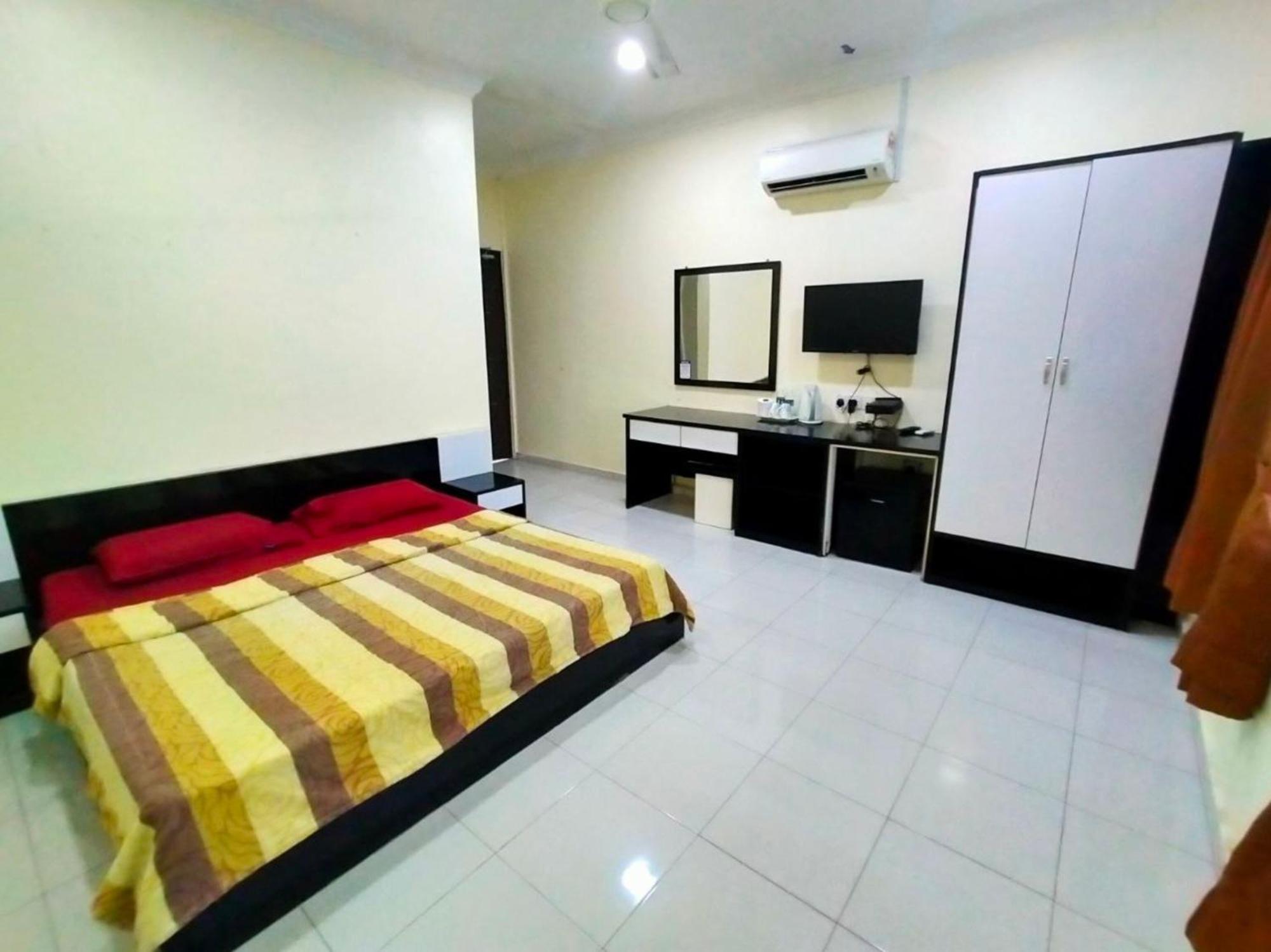 Capital O 91118 Chalet Seri Idaman บายันเลอปาส ภายนอก รูปภาพ