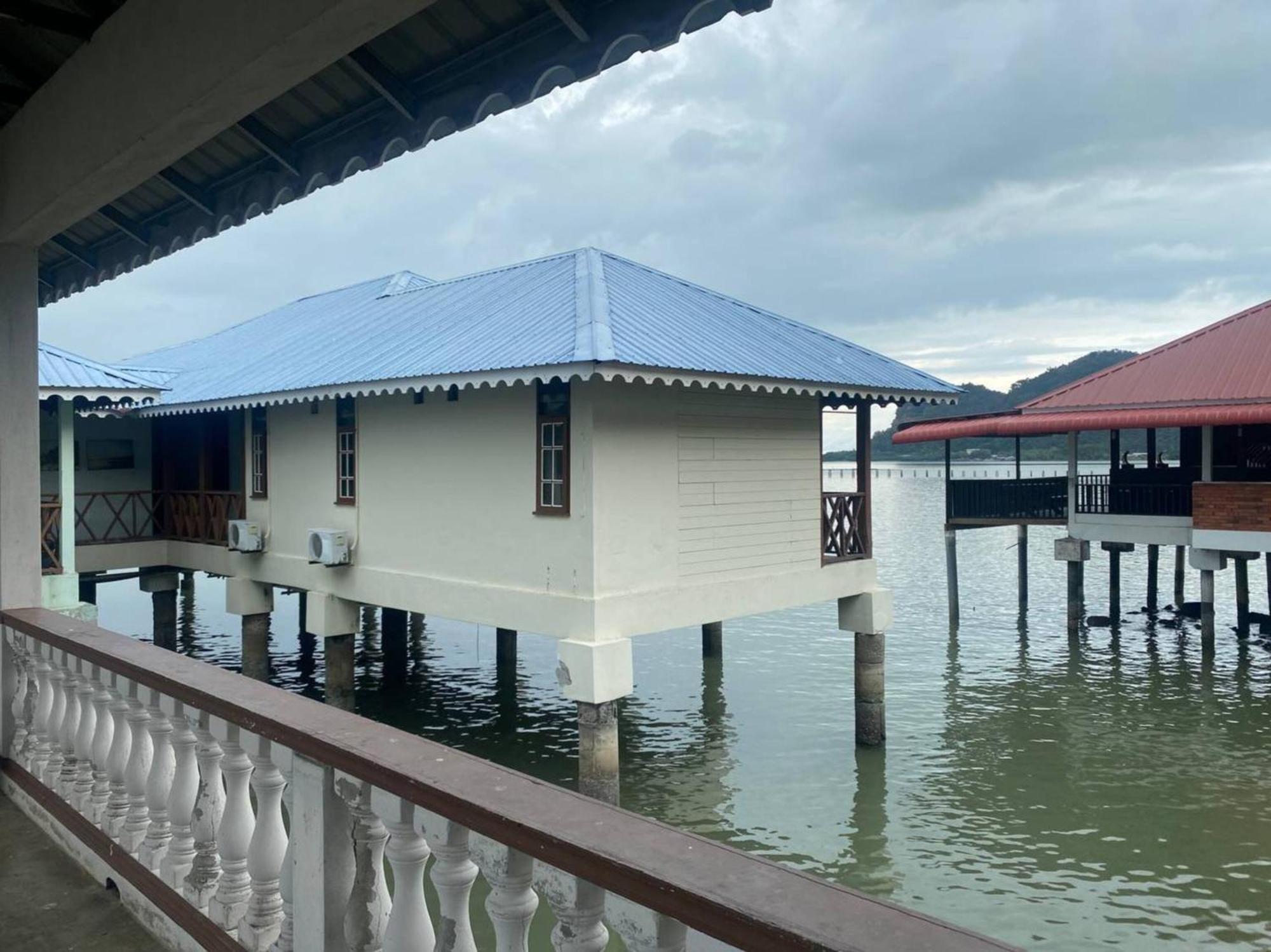Capital O 91118 Chalet Seri Idaman บายันเลอปาส ภายนอก รูปภาพ